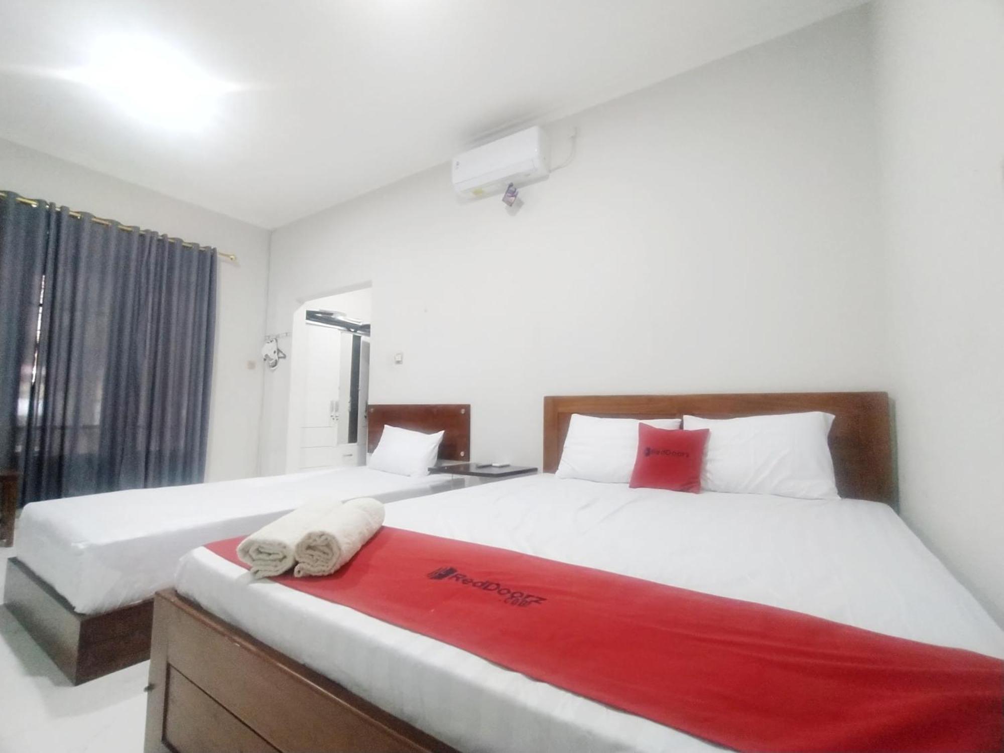 Reddoorz Syariah Near Stasiun Purwokerto Hotel Eksteriør billede