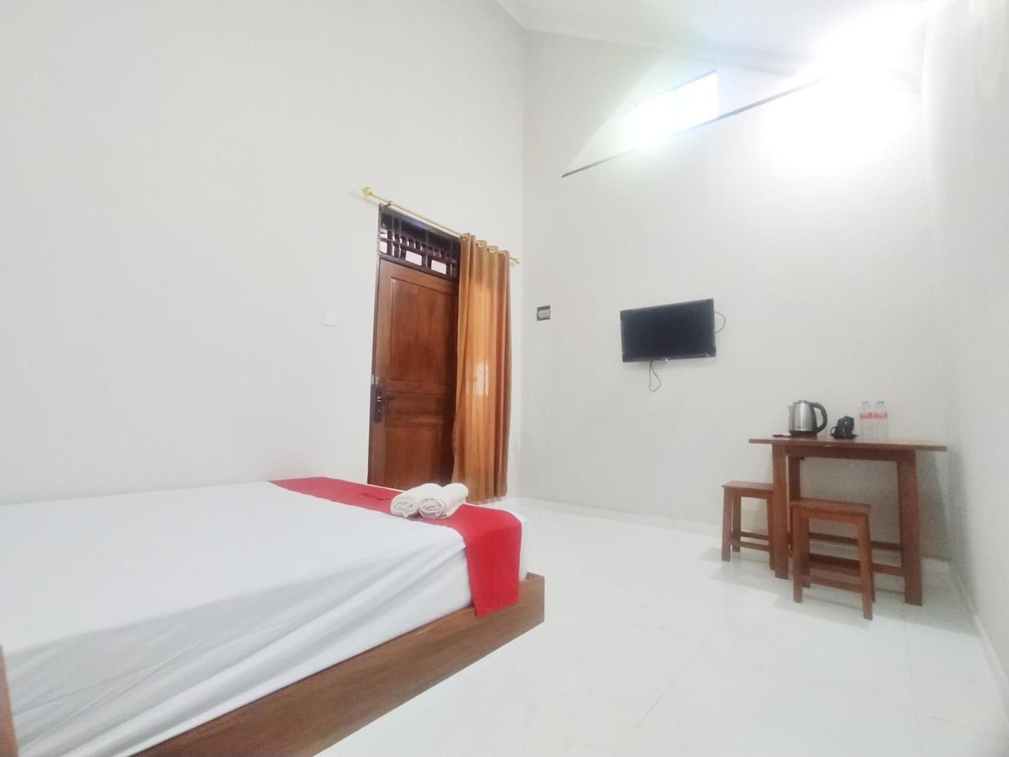 Reddoorz Syariah Near Stasiun Purwokerto Hotel Eksteriør billede
