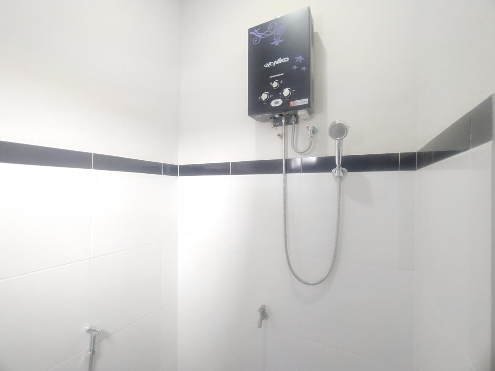 Reddoorz Syariah Near Stasiun Purwokerto Hotel Eksteriør billede
