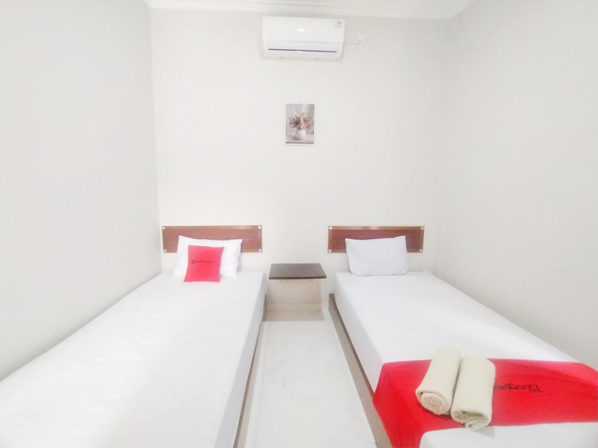 Reddoorz Syariah Near Stasiun Purwokerto Hotel Eksteriør billede