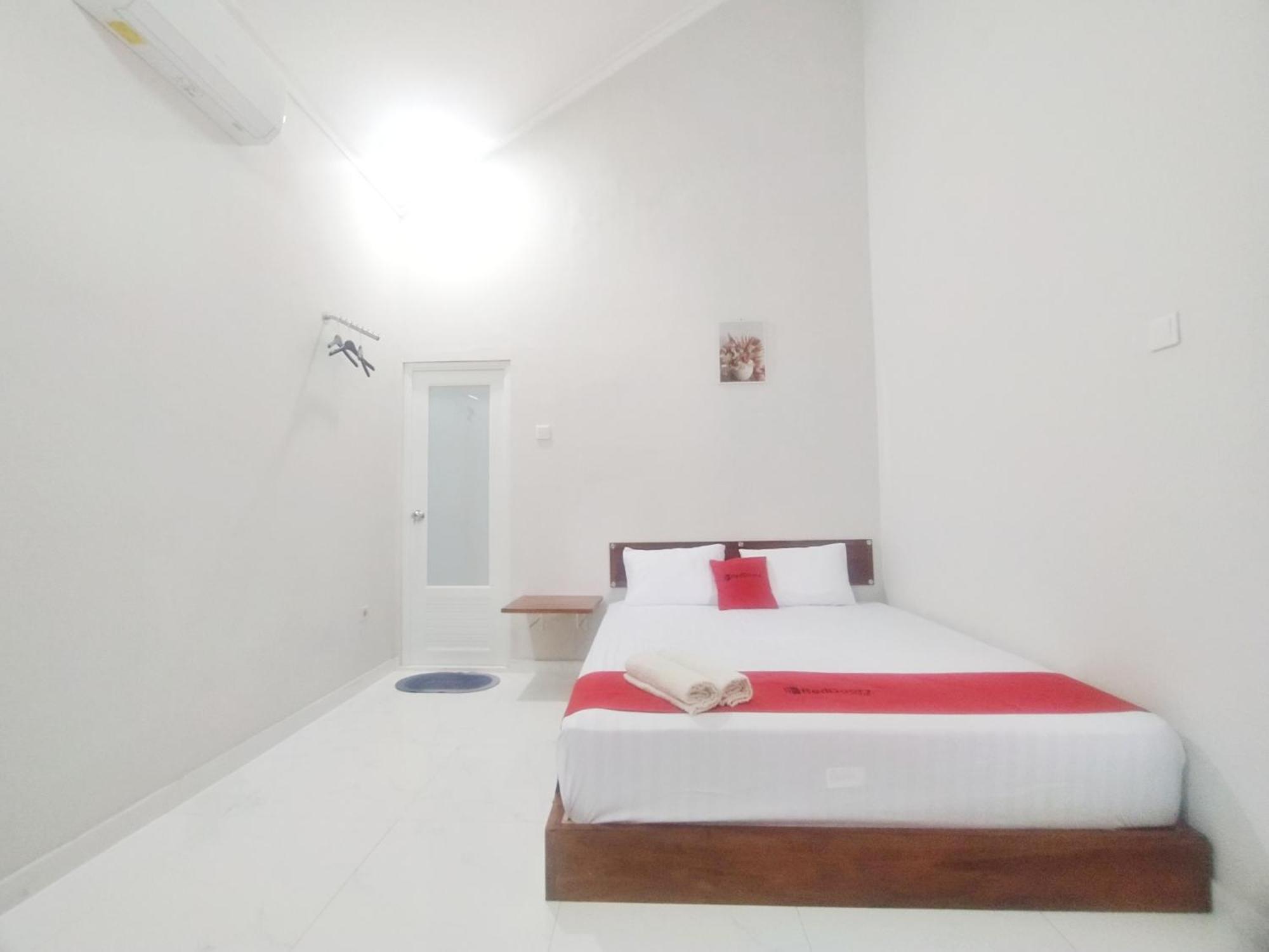Reddoorz Syariah Near Stasiun Purwokerto Hotel Eksteriør billede