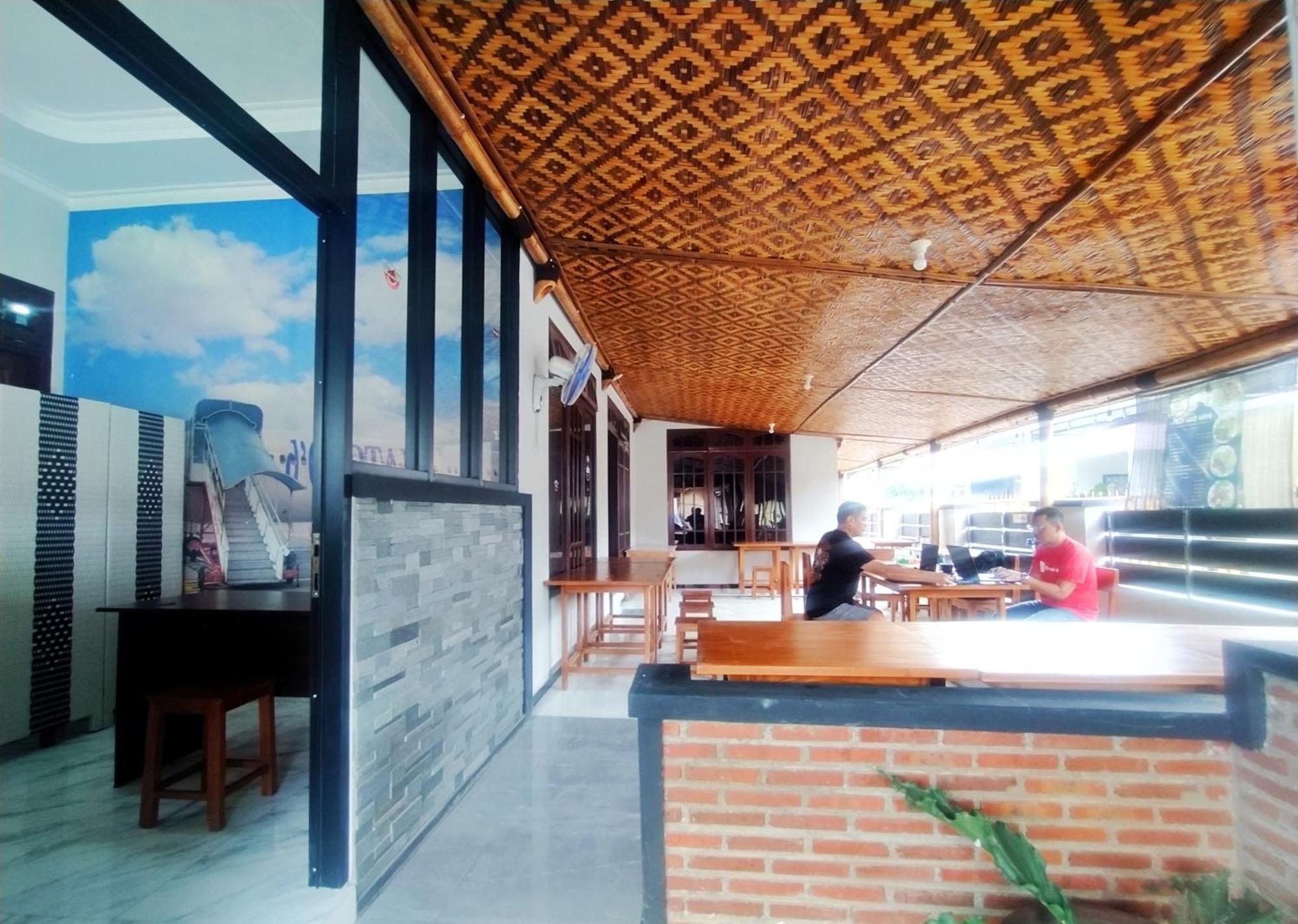 Reddoorz Syariah Near Stasiun Purwokerto Hotel Eksteriør billede