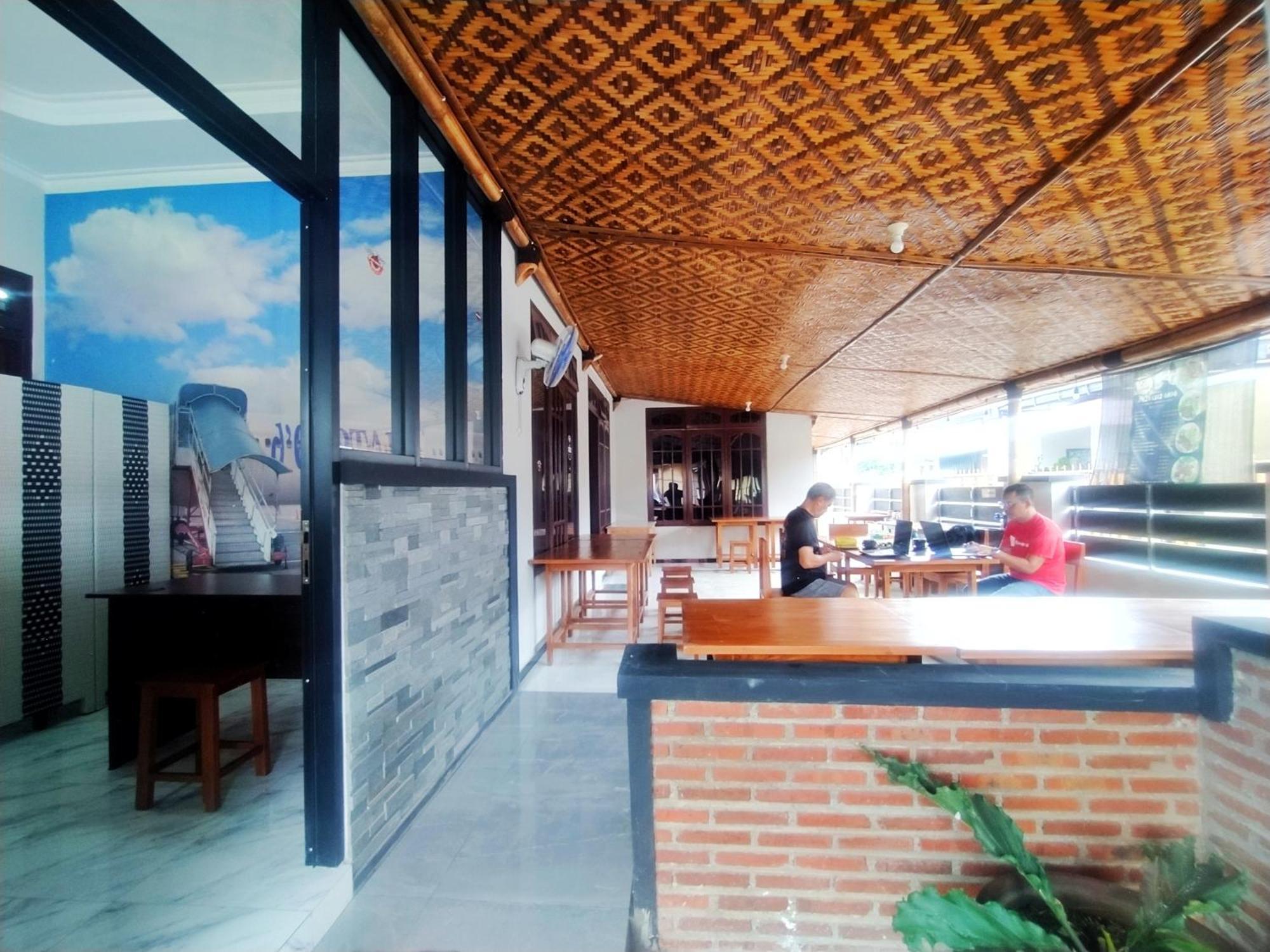 Reddoorz Syariah Near Stasiun Purwokerto Hotel Eksteriør billede